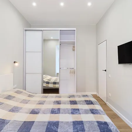 Center - Light Apartment *